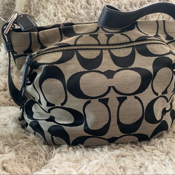 Authentic “COACH” Signature Hobo Shoulder Bag - Picture 16 of 16